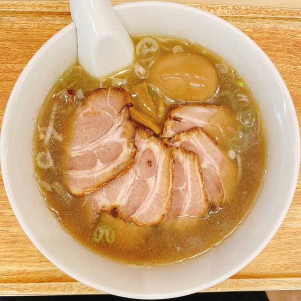 「チャーシューメン＋味付け玉子」@大勝 松戸店の写真