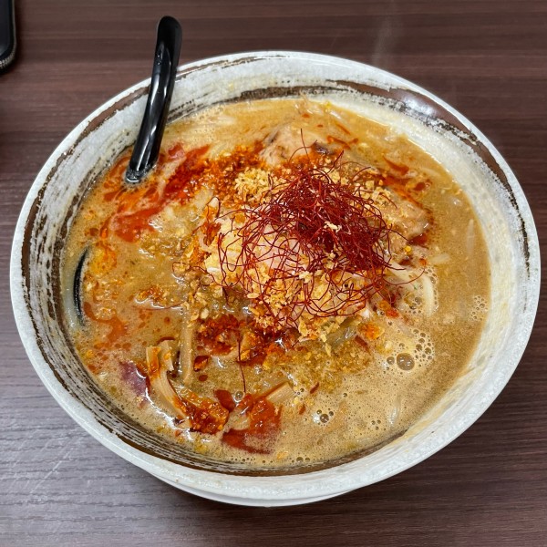 「赤辛味噌ラーメン+ザーチャー丼  ￥950+￥350」@麺屋とみよしの写真