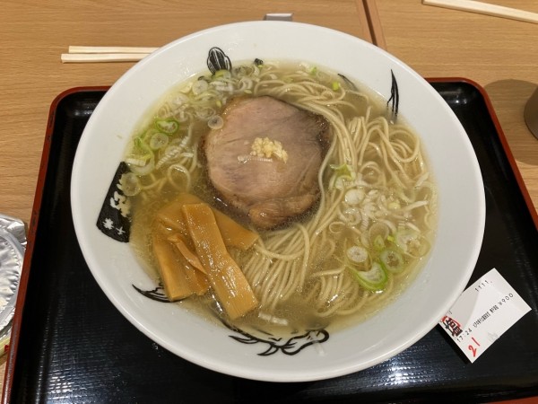 「中華そば塩900円」@松戸中華そば 富田食堂 東千葉店の写真