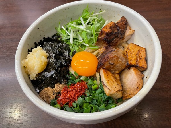 「まぜそば」@てっぺん 刈谷店の写真