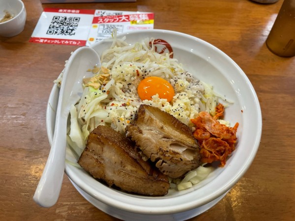 「まぜそば」@麺屋 しずる 刈谷逢妻店の写真