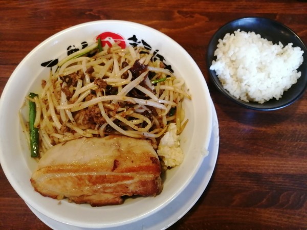 「男気皿台湾～キクラゲと共に～＋ライス」@まるはち 春日井店の写真