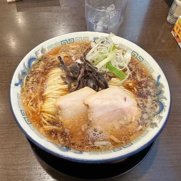 「朝らーめん」@らーめん直方串王の写真