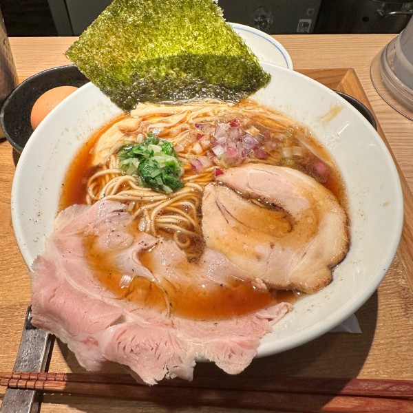 「熟成醤油の淡麗醤油そば」@おダシと銀しゃり 中華そば二兎の写真
