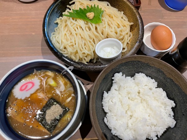 「煮干しつけ麺+卵かけご飯　中盛」@つけ麺 みさわ 本店の写真