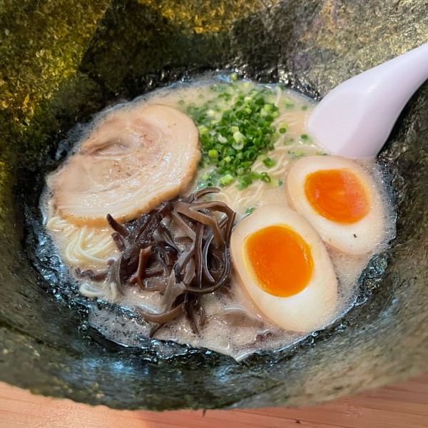 「豚骨ラーメン」@コハクノトキの写真