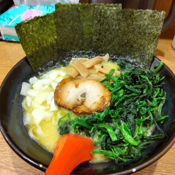 「青唐らーめん（￥900）＋ほうれん草（￥100）」@武松家 駅前大通り店の写真