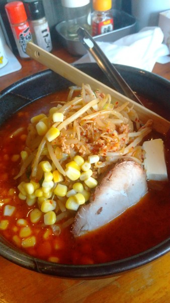 「炒メ系味噌ラーメン（中）辛味（中辛）、バター、コーン」@麺屋 参壱の写真