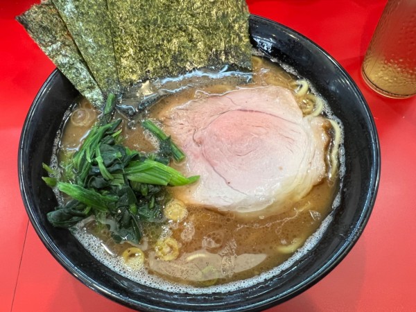 「ラーメン　800円」@杉田家 千葉駅前店の写真