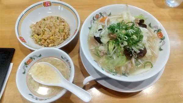 「野菜たっぷり生姜タンメン（期間限定）750円」@餃子の王将 バイパス宮長店の写真