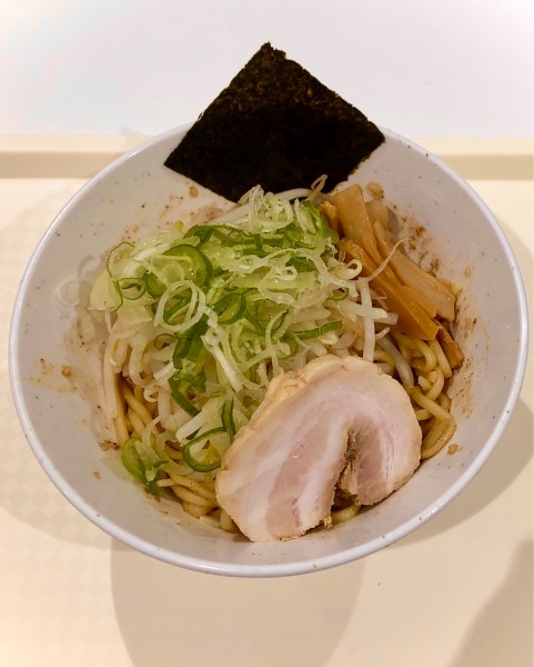 「油そば中盛（720）」@特許庁第二食堂 油そばながとも食堂の写真