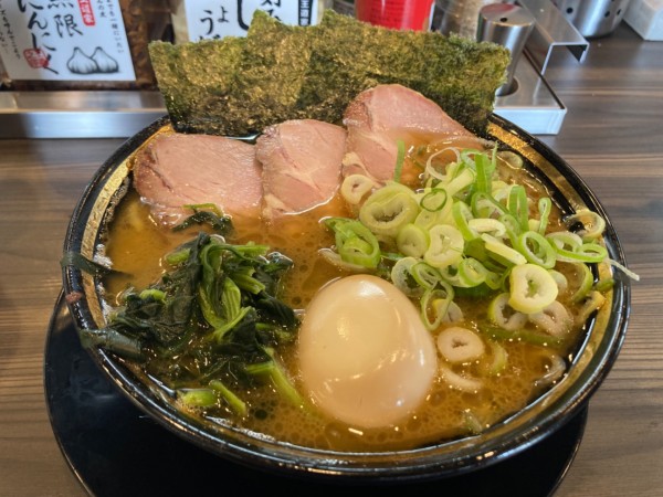 「チャーシューメン・味玉」@家系ラーメン がくの写真