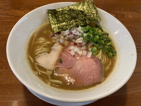 「白湯煮干しそば」@麺屋 藤むらの写真
