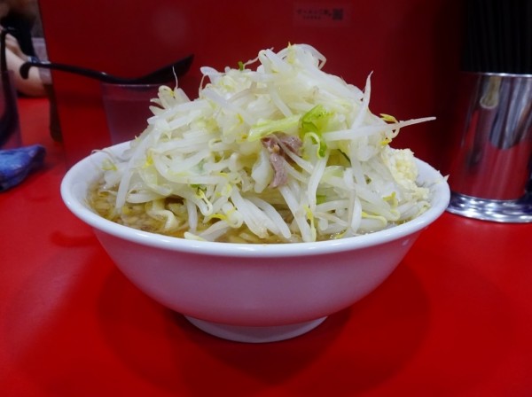 「小ラーメン（ニンニク少な目・ヤサイ）」@ラーメン二郎 生田駅前店の写真