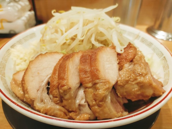 「ミニぶたラーメン」@豚山 上野店の写真
