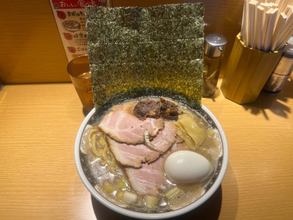 「特製煮干しラーメン」@すごい煮干ラーメン凪 西新宿7丁目店の写真