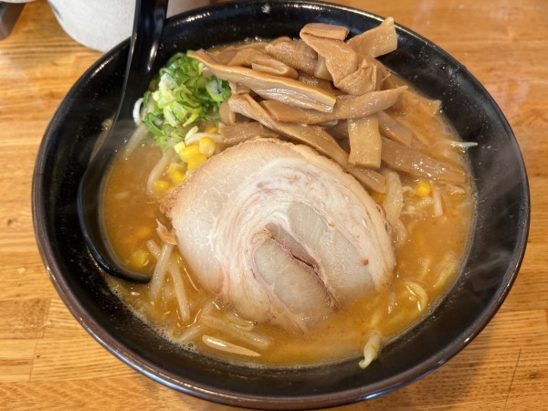 「大盛月形味噌ラーメン　メンマ」@北海道ラーメン 月形の写真