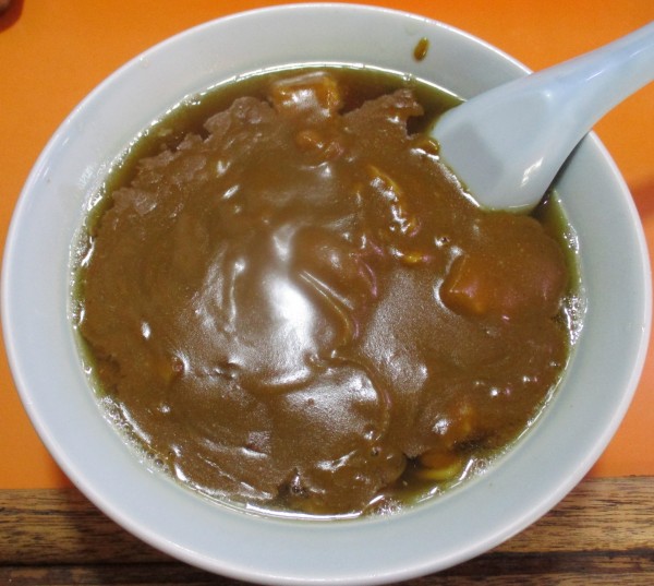 「カレーラーメン　680円」@中華料理 勝楽の写真