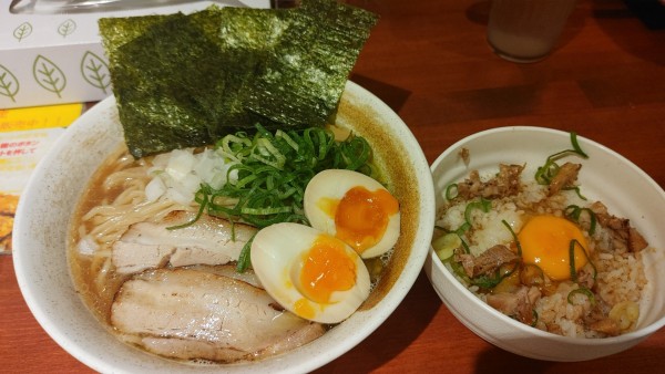 「特製煮干し中華そば・麺大盛・Aセット(九条ねぎ)¥1,300」@麺屋 ばらおの写真
