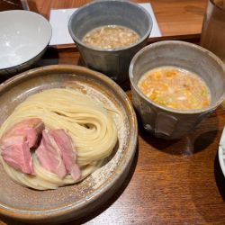 つけ汁2種つけ麺(ニンニク・坦々) 1,250円