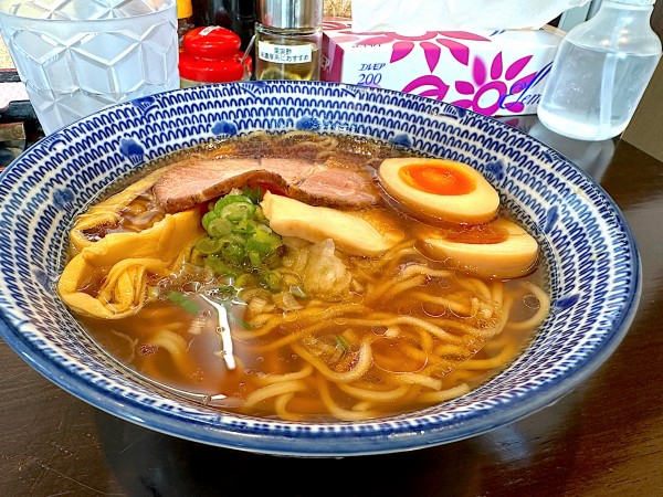 「貝出汁らぁ麺醤油」@ラーメン虎珀 小矢部店の写真