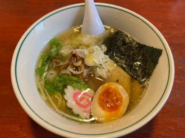 「煮干しベース塩ラーメン」@麺屋二八の写真