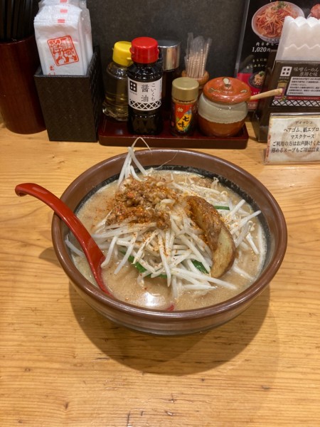「北海道味噌ラーメン　もやし増し」@麺場 田所商店 川崎店の写真