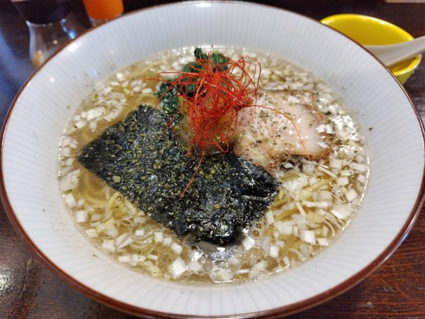 「りんご塩ラーメン」@君ノ珈琲の写真