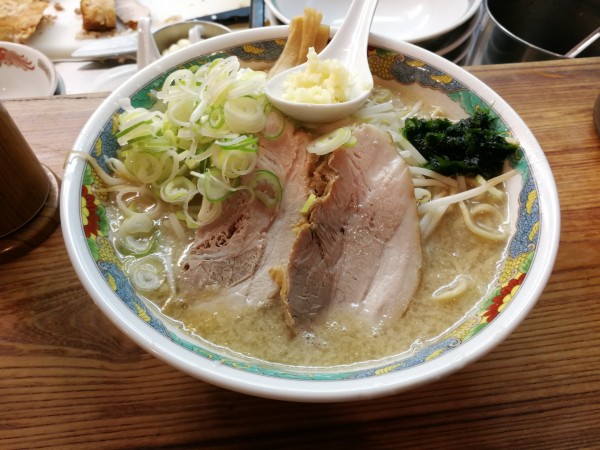 「ラーメン(大盛)」@特麺コツ一丁ラーメンの写真