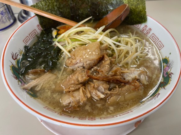 「豚トロラーメン  TPネギ」@ラーメンショップ 希望ヶ丘店の写真