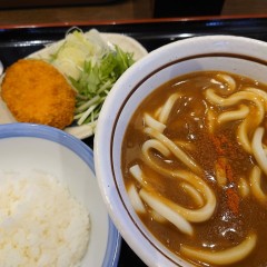 山田うどん 新座畑中店の画像