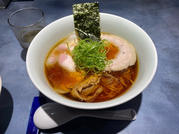 「醤油らーめん」@うずとかみなりの写真