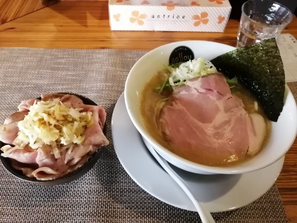 「塩らーめん　　ミニ丼セット　　1200円」@RAMEN GOSSOU 新橋店の写真