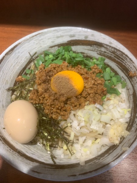 「塩台湾混ぜそば」@麺屋づかちゃん 港南台店の写真