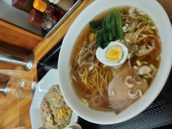 「半炒飯＋ラーメン定食(850円)」@中華 長陽の写真