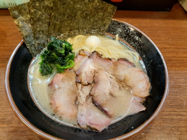 「塩ラーメン」@横浜家系ラーメン 大岡家 鶴川店の写真
