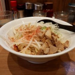 汁なし刀削麺