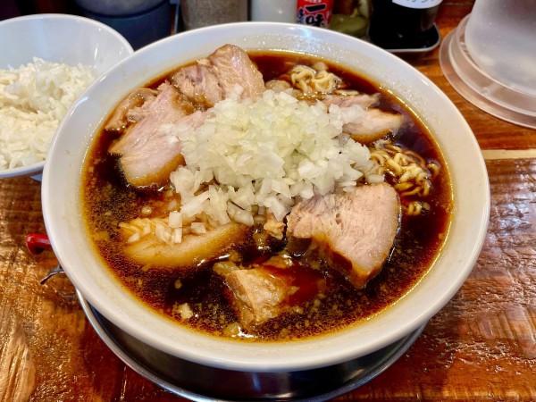 「かし山式ラーメン ＋ 小ライス」@秘境タンメン かし山の写真