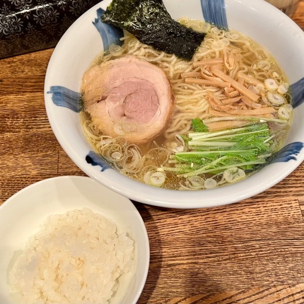 「塩ラーメン＋サービスごはん」@ラーメン食堂 粋な一生の写真
