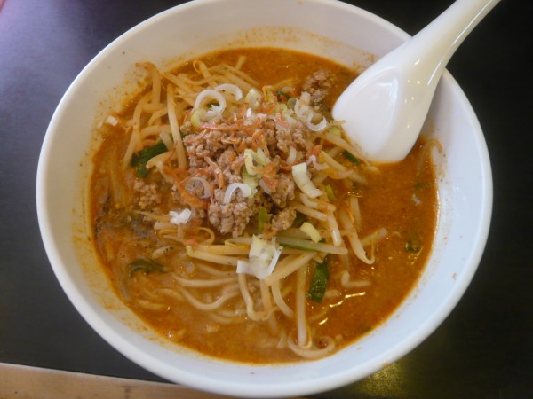 「坦々麺（麺少なめ）」@東華園の写真