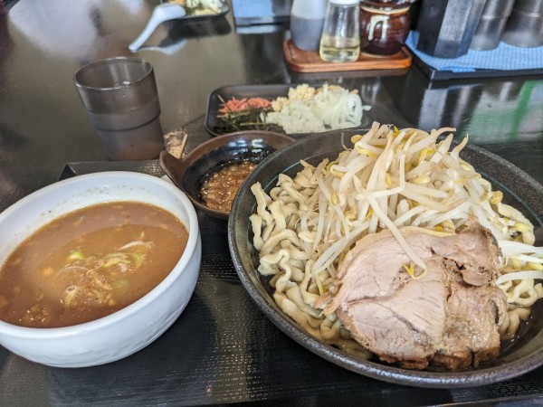 「大盛りつけ麺」@つけ麺 どでんの写真