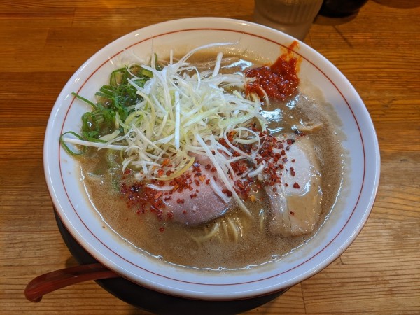 「濃厚赤豚骨」@中村商店 高槻本店の写真