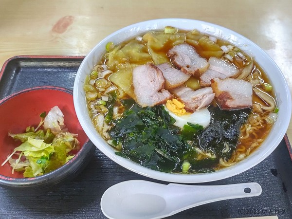 「五目ワンタンメン大盛」@松葉家の写真