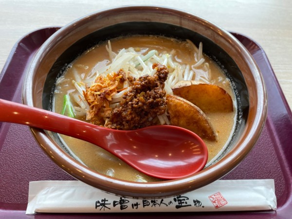 「北海道味噌らーめん　￥８７０」@麺場 田所商店 大府PA(下り)店の写真