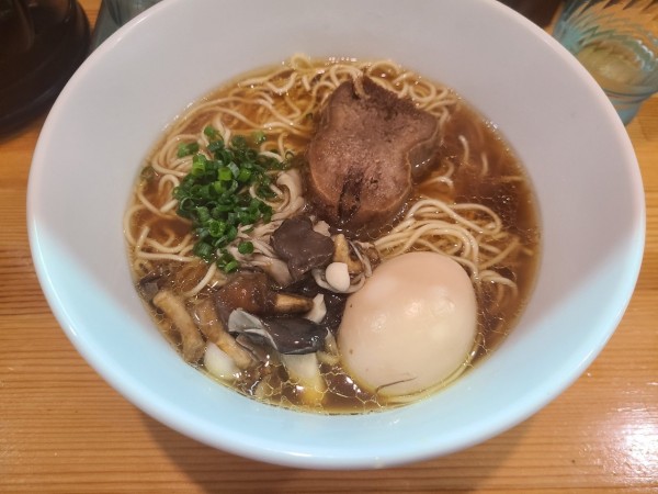 「【限定】茸と蜆のラーメン」@ラーメン大木戸の写真