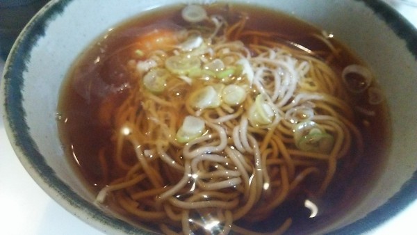 「月見そば 410円」@おぎのや 軽井沢駅売店の写真