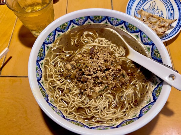 「揚州濃厚醤油ラーメン（柳麺）」@中国ラーメン 揚州商人 末吉橋店の写真