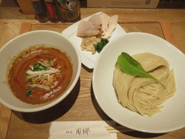 「赤つけ麺（1,100円）」@麺屋 周郷 神田店の写真
