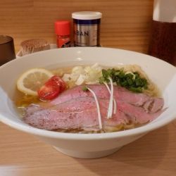 冷やし牛塩レモンラーメン