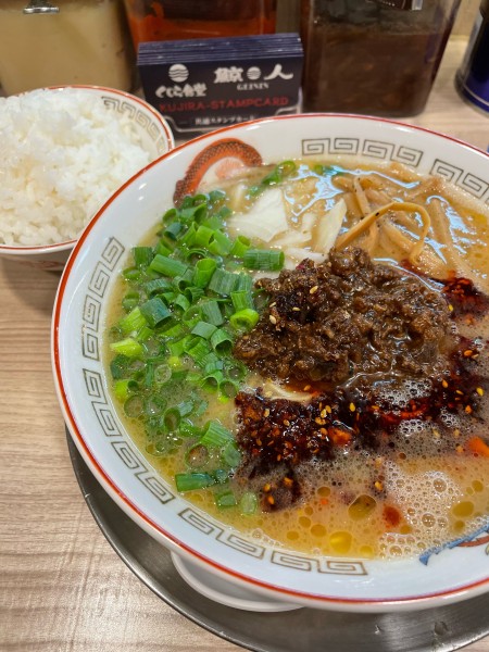 「ラーメン 赤 ライス」@鯨人の写真